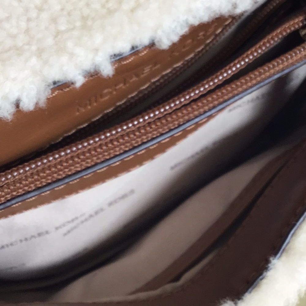 Michael Kors sheepskin Crossbody bag or shoulder bag purse - Picture 2 of 7